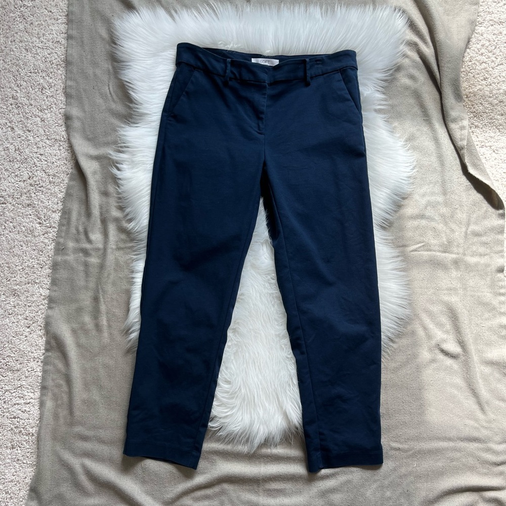 LOFT Riviera Slim Curvy Navy Cropped Pant Size 8